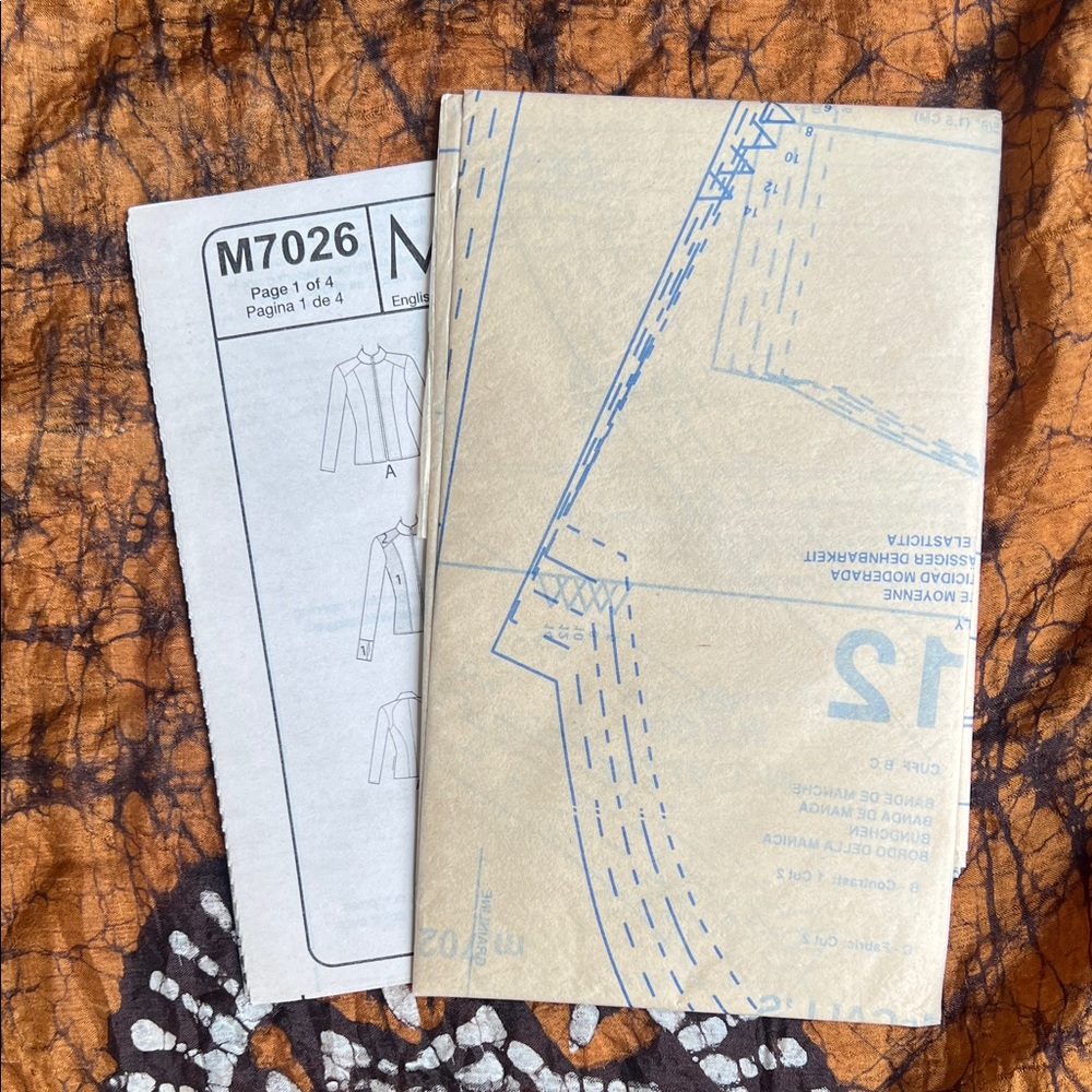 Jacket & Leggings Sewing Pattern - Picture 3 of 3